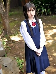 Sweet teeny Ai Uehara loves posing